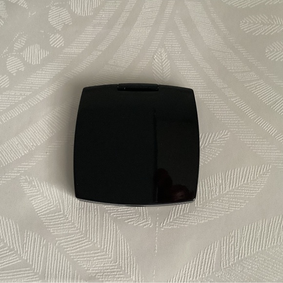 NEW CHANEL Black Compact Mirror - Picture 3 of 7